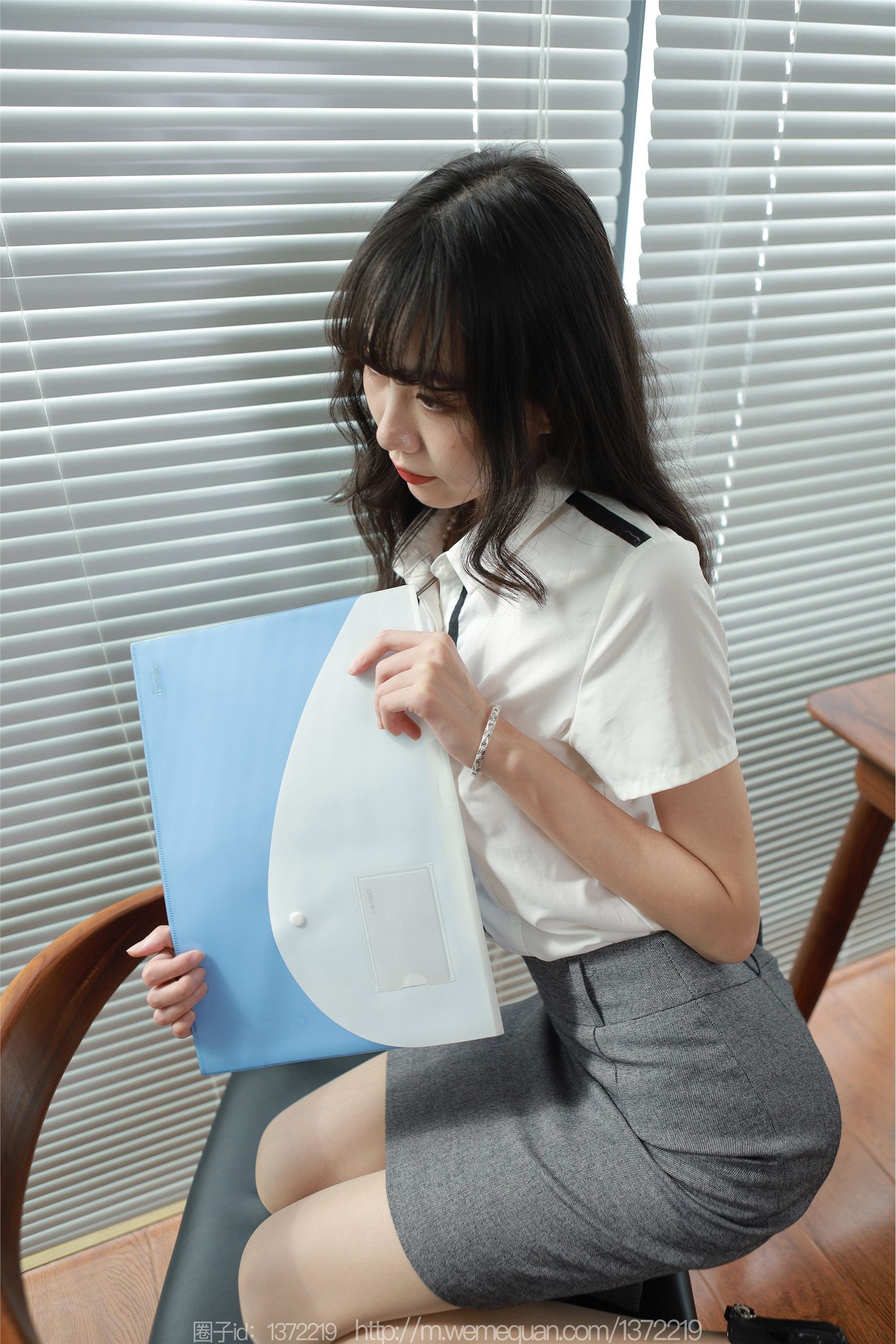 IESS异思趣向  2023.05.11 丝享家 1448 团团《粉色美甲》